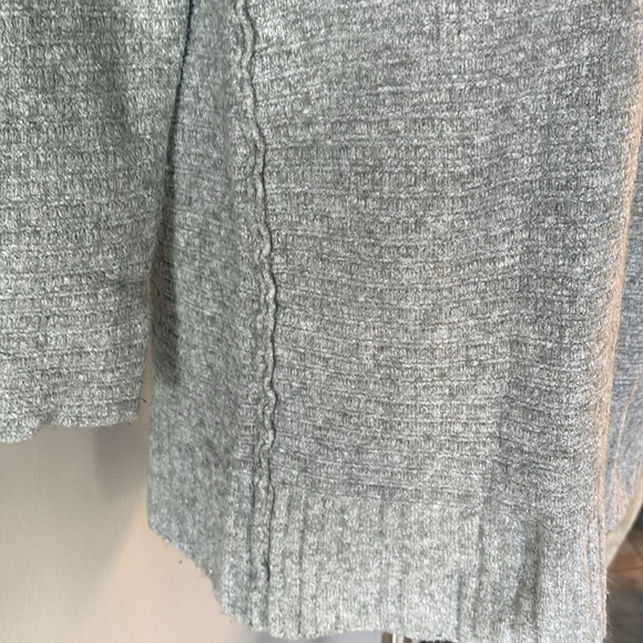 Free People heart it lace up side cozy sweater deep V oversized XS gray - Picture 4 of 15